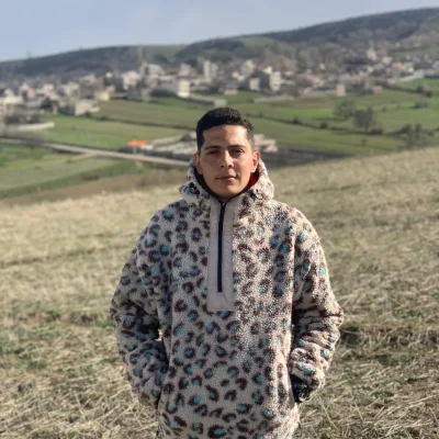متخصص