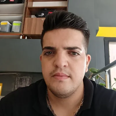 متخصص