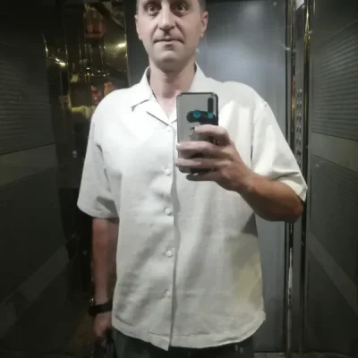 متخصص