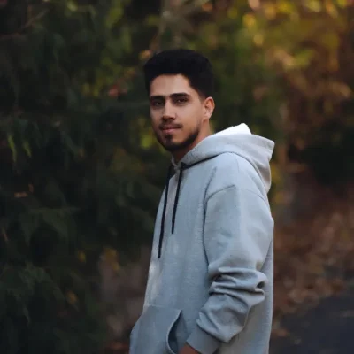متخصص