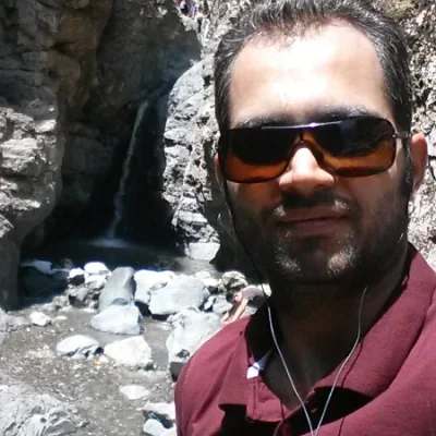 متخصص
