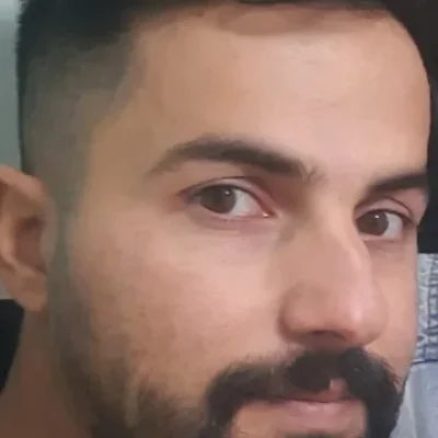 متخصص