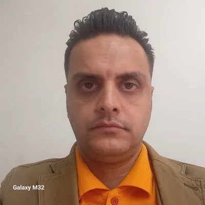 متخصص