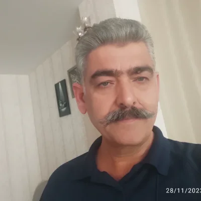متخصص